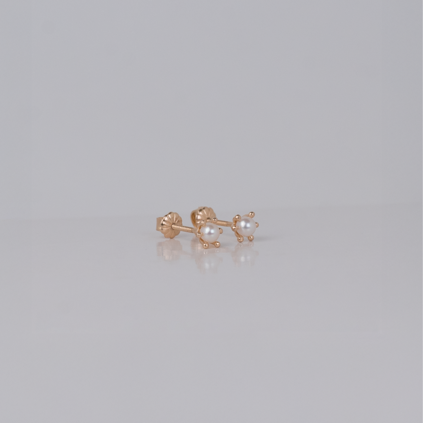 Aros Perla Pistilo Oro 18K