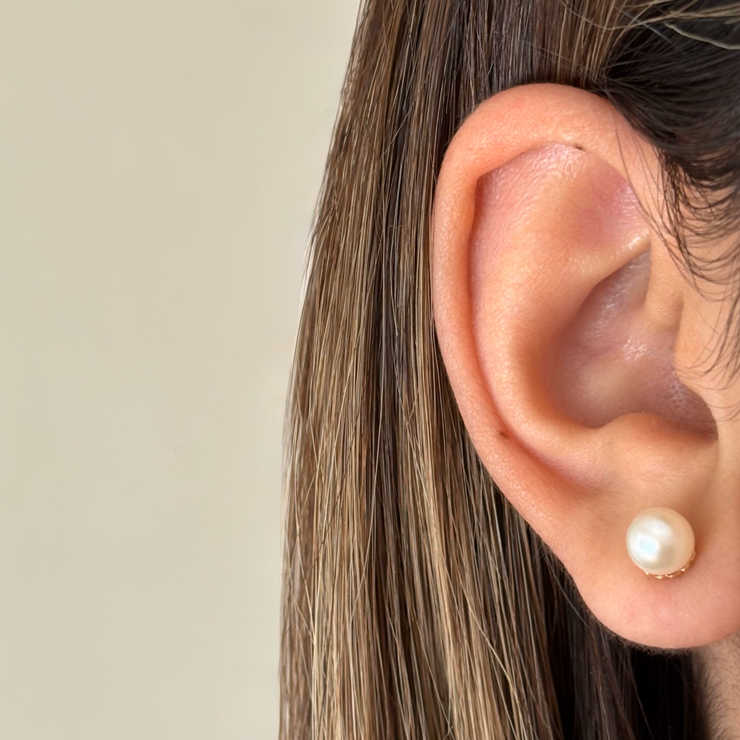 Aros Perla Oro 18K
