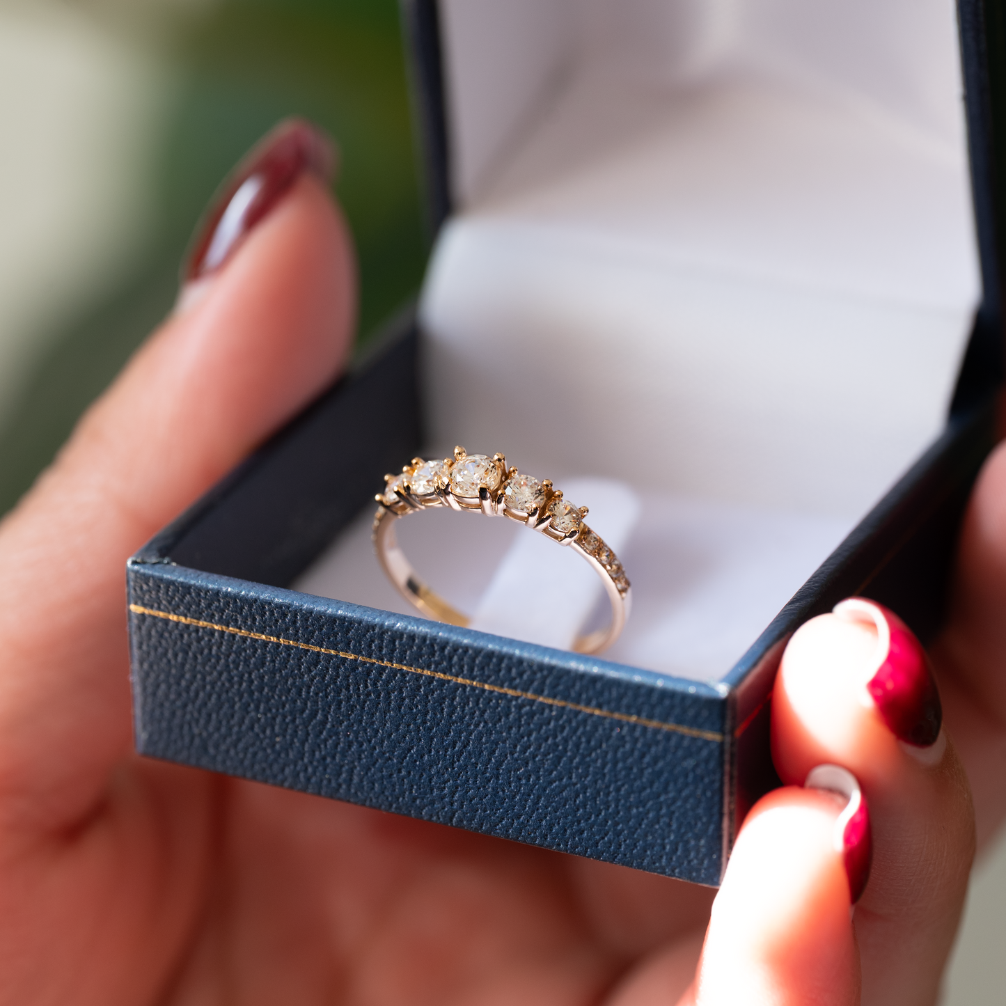 Anillo Elira