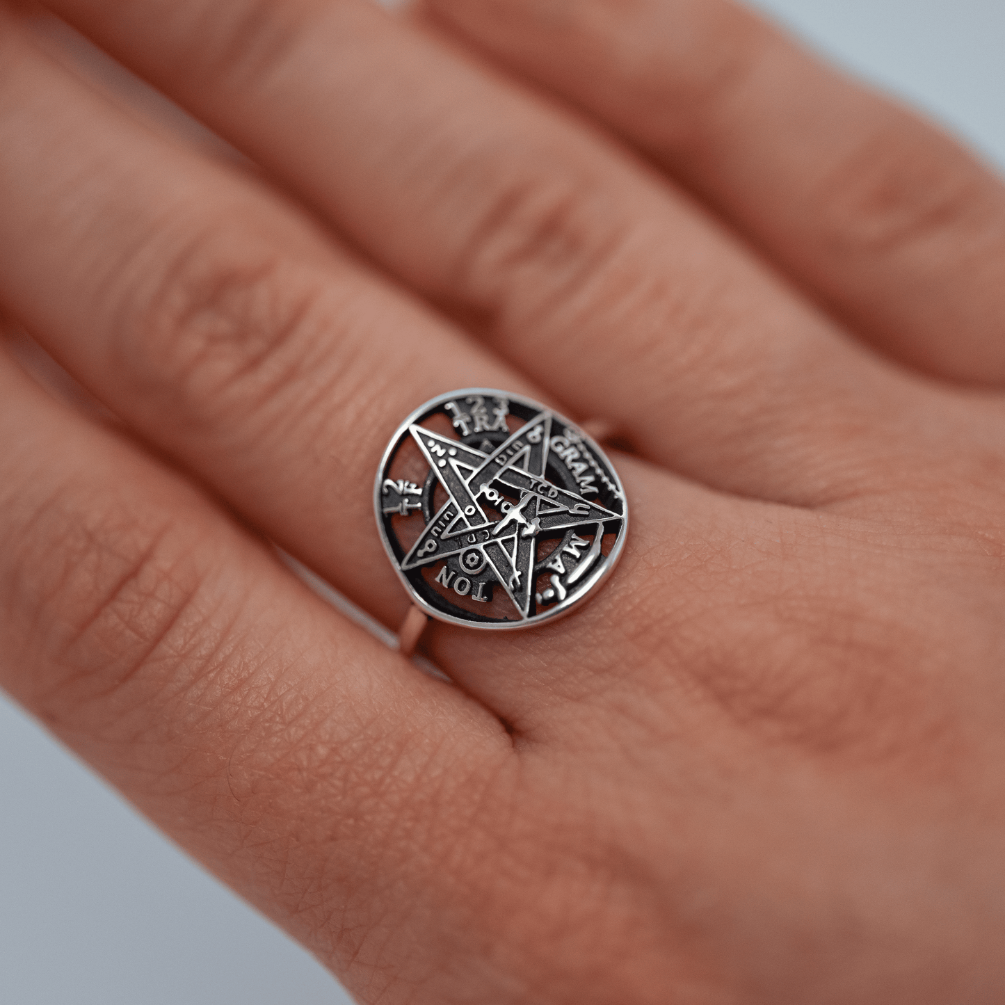 Anillo Pentagrama