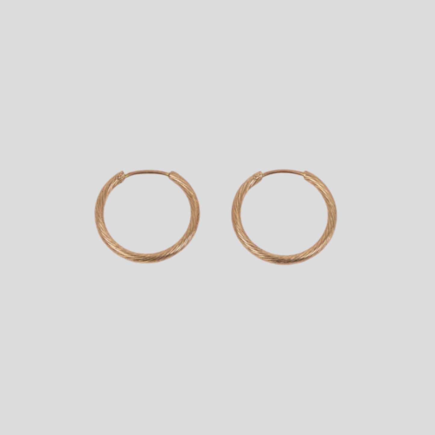 Aros Tubo Facetado 18K