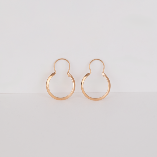 Aros Planos con gancho 18K