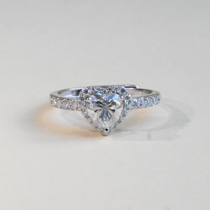 Anillo Amira