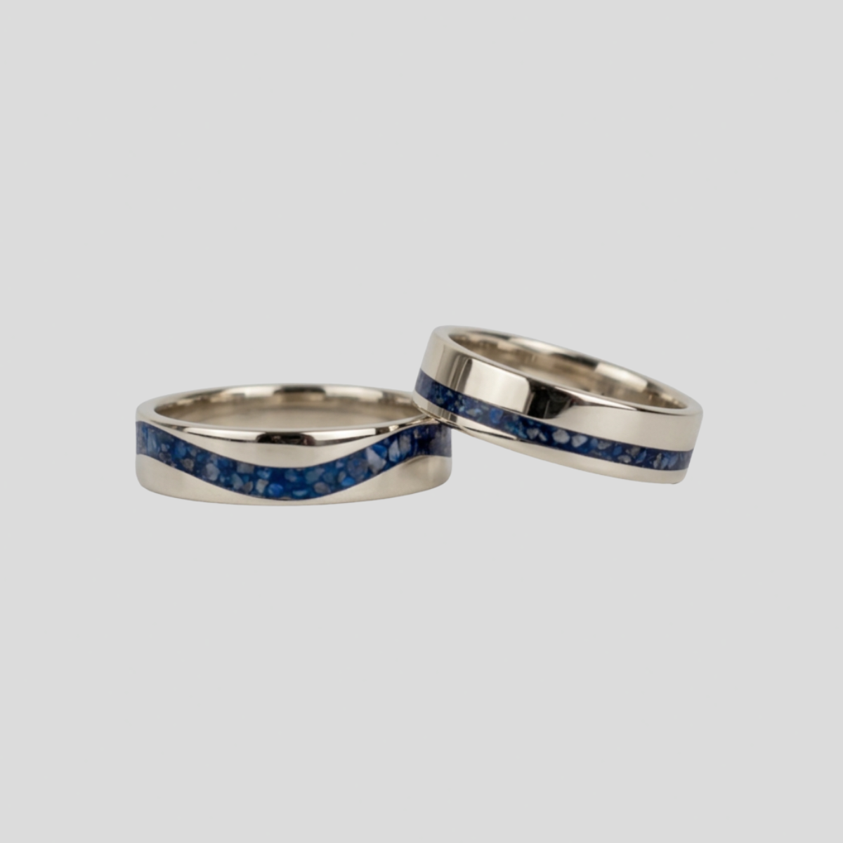 Argollas de Matrimonio Tubo 4mm con Lapizlázuli Oro 18k