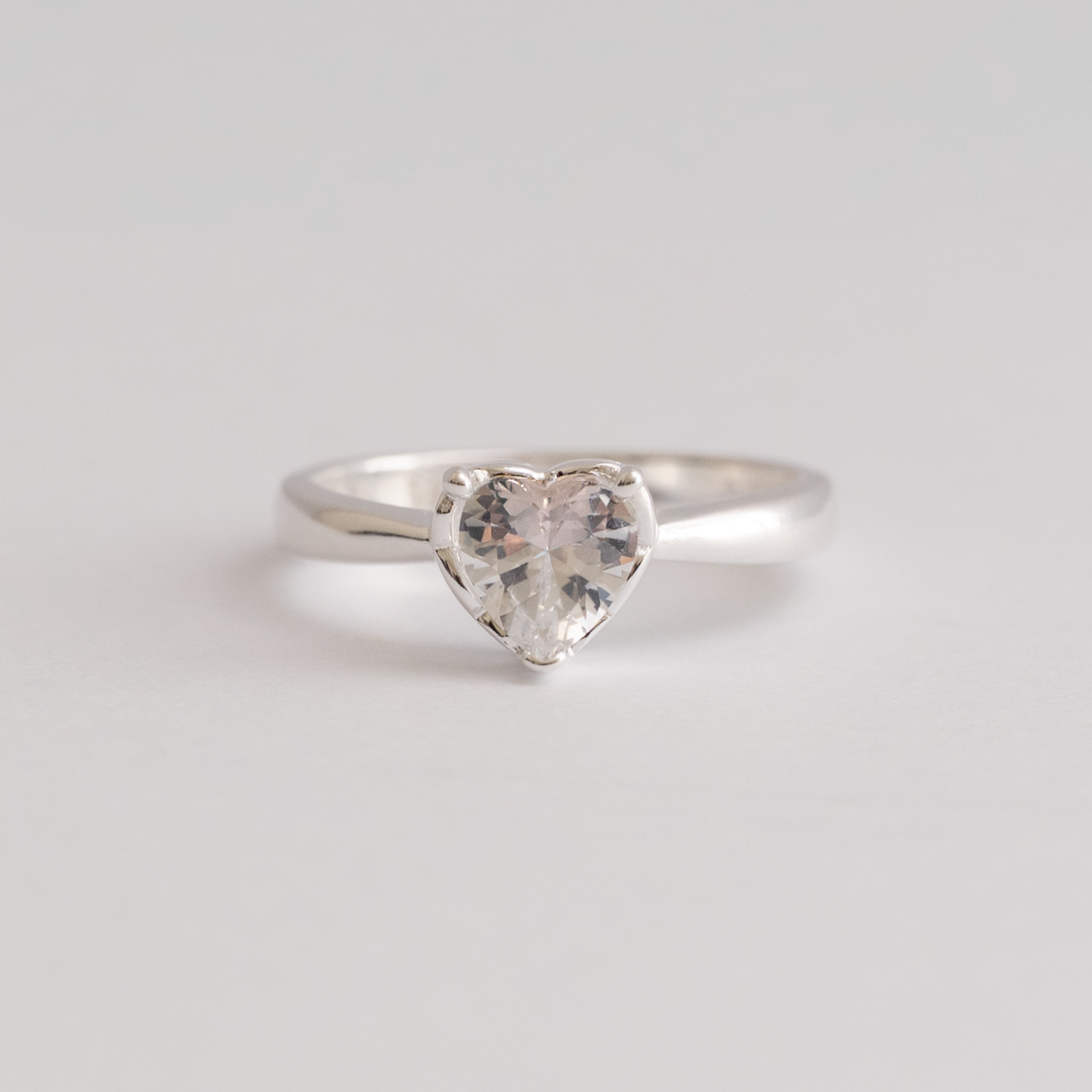 Anillo Corazón de Luz