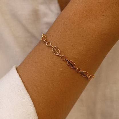 Pulsera Eslabones Curvos Oro Rosado 18K