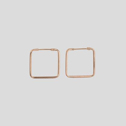 Aros Cuadrados Oro 18K