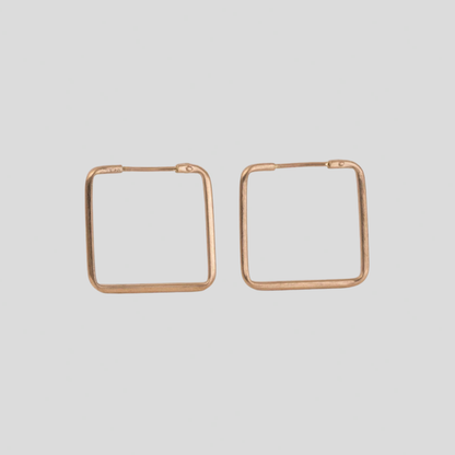Aros Cuadrados Oro 18K