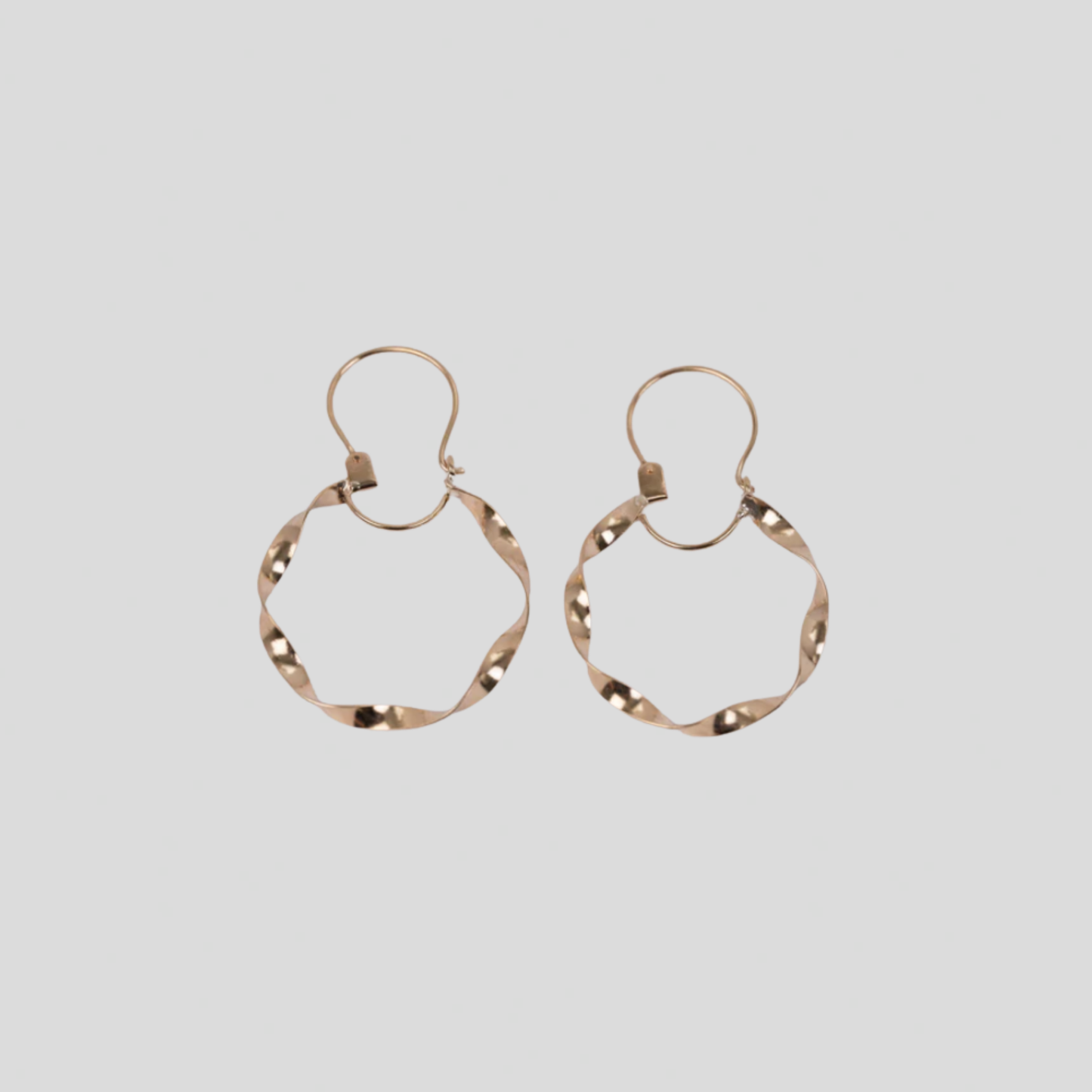Aros Entorchados con gancho Oro 18K