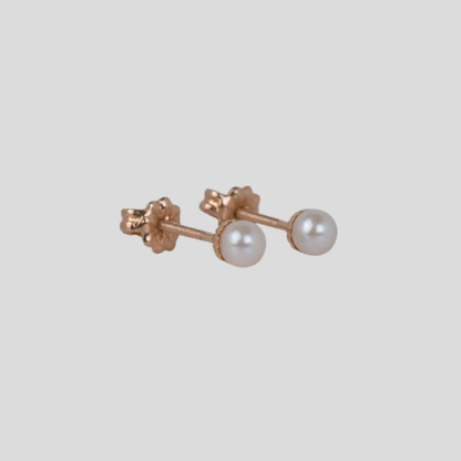 Aros Perla Oro 18K