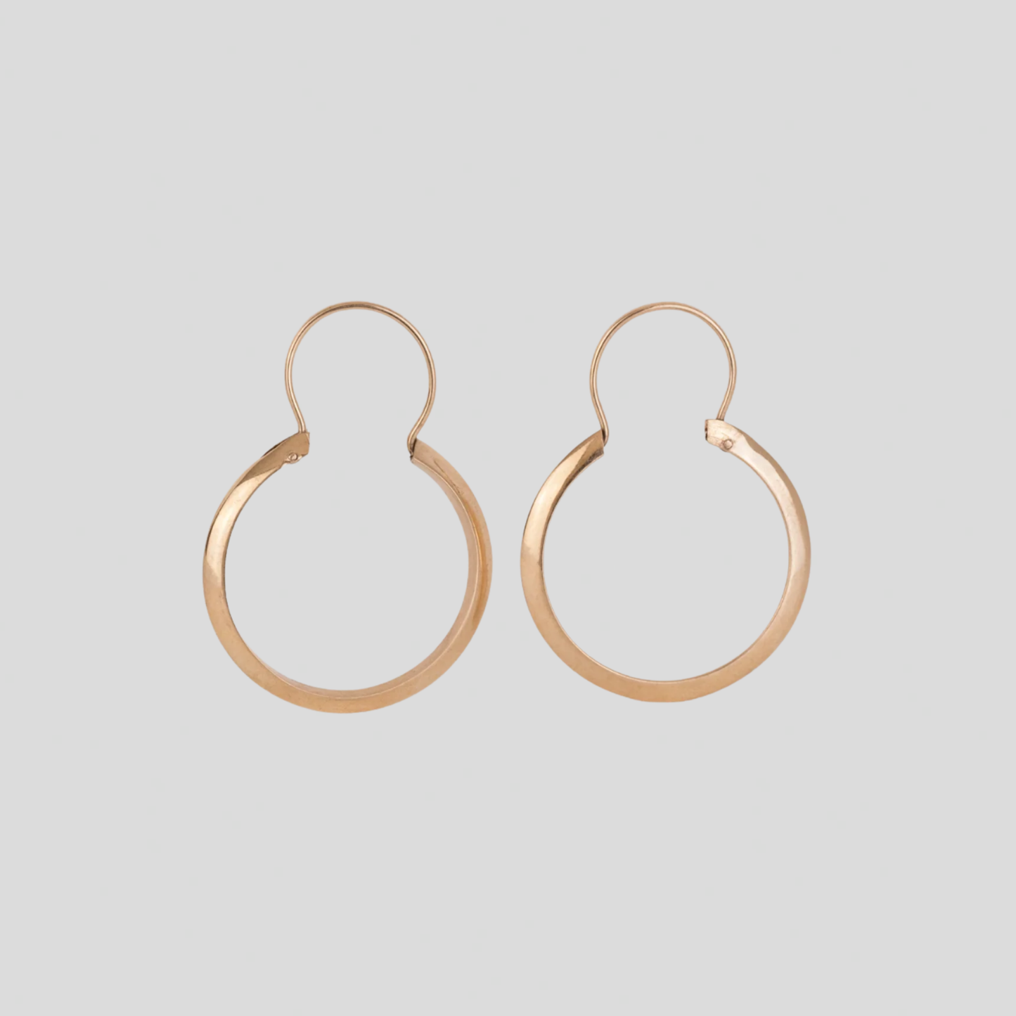 Aros Planos con gancho 18K