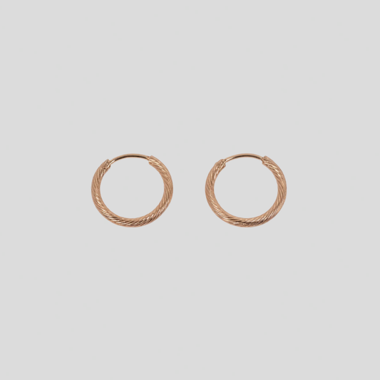 Aros Tubo Facetado 18K